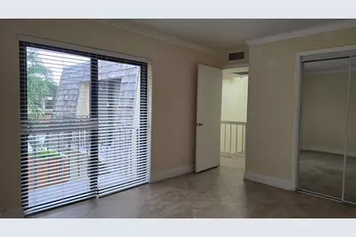 257 Lake Arbor Drive, Palm Springs, FL 33461 - Photo 11