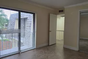 257 Lake Arbor Dr, Palm Springs, FL 33461 - Photo 11