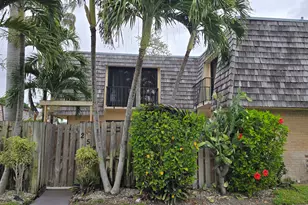 257 Lake Arbor Dr, Palm Springs, FL 33461 - Photo 1