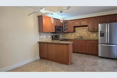 257 Lake Arbor Drive, Palm Springs, FL 33461 - Photo 5