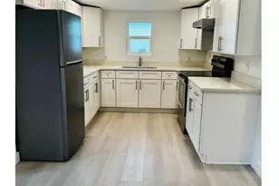 360 Barraclough St, Fort Pierce, FL 34982 - Photo 7