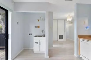 107 Conaskonk Cir, Royal Palm Beach, FL 33411 - Photo 37