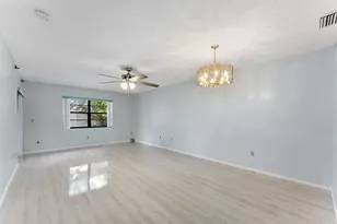 107 Conaskonk Cir, Royal Palm Beach, FL 33411 - Photo 39