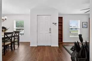 225 SW Statler Ave, Port Saint Lucie, FL 34984 - Photo 5