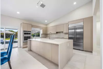 17873 Fieldbrook Circle W, Boca Raton, FL 33496 - Photo 5