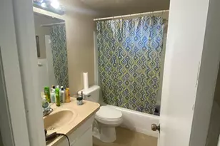 1021 Crystal Lake Dr, Deerfield Beach, FL 33064 - Photo 11