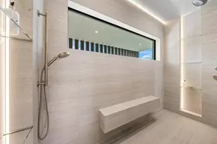 299 NE 7th St, Boca Raton, FL 33432 - Photo 57