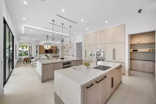 299 NE 7th St, Boca Raton, FL 33432 - Photo 13