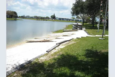 358 Chatham R, West Palm Beach, FL 33417 - Photo 27