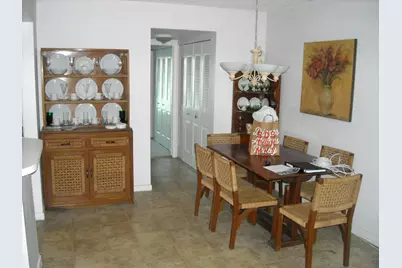 358 Chatham R, West Palm Beach, FL 33417 - Photo 5