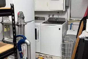 147 E 28th Street E, Riviera Beach, FL 33404 - Photo 17