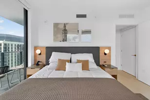 159 NE 6th St, Miami, FL 33132 - Photo 37