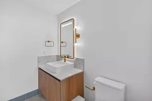 159 NE 6th St, Miami, FL 33132 - Photo 25