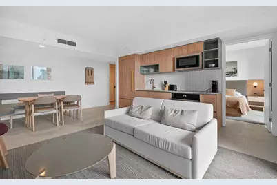 159 NE 6th Street #3905, Miami, FL 33132 - Photo 15