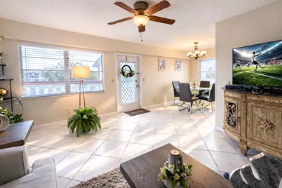 33 Preston A, Boca Raton, FL 33434 - Photo 1