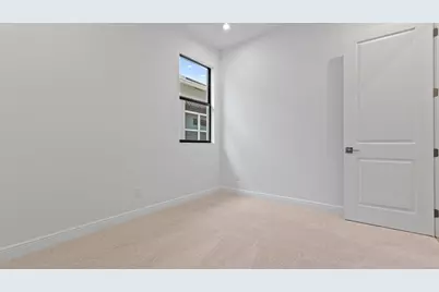 203 SE Via Sangro, Port Saint Lucie, FL 34952 - Photo 23