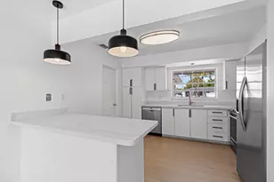 498 NE 30th St, Boca Raton, FL 33431 - Photo 7