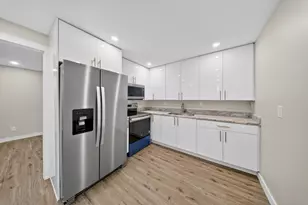 712 SE Bayou Ave, Stuart, FL 34994 - Photo 17