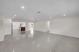 21020 Highland Lakes Blvd, Miami, FL 33179 - Photo 5