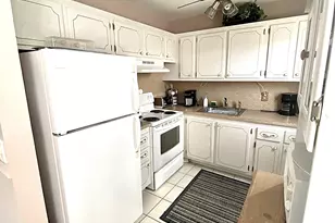 397 Markham R, Deerfield Beach, FL 33442 - Photo 11