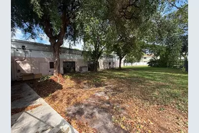 2701 NE 14th St Street, Pompano Beach, FL 33062 - Photo 9