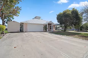 5029 SE Jack Ave, Stuart, FL 34997 - Photo 3