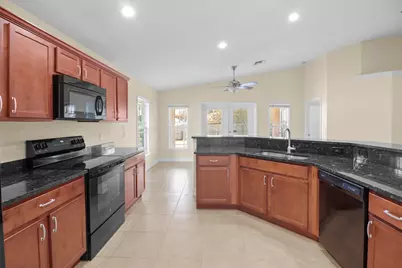 5029 SE Jack Avenue, Stuart, FL 34997 - Photo 11