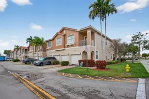 9125 Pershore Pl, Tamarac, FL 33321 - Photo 3
