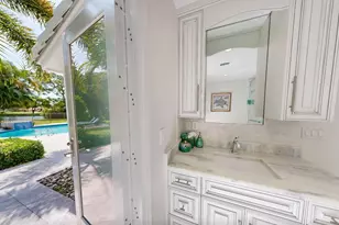 355 Oakview Dr, Delray Beach, FL 33445 - Photo 49
