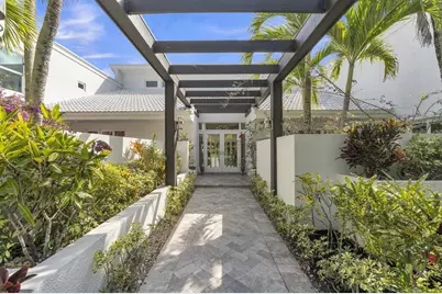 355 Oakview Drive, Delray Beach, FL 33445 - Photo 7