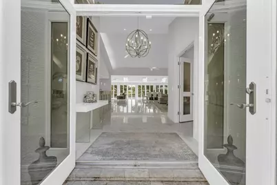 355 Oakview Drive, Delray Beach, FL 33445 - Photo 9