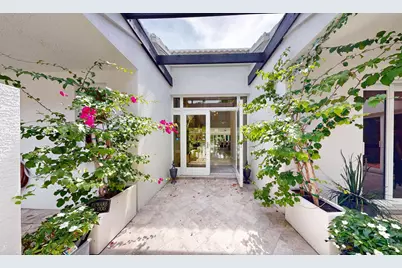 355 Oakview Drive, Delray Beach, FL 33445 - Photo 9