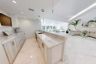 355 Oakview Dr, Delray Beach, FL 33445 - Photo 17