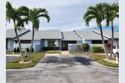 4345 Lucerne Villas Lane, Lake Worth, FL 33467 - Photo 3