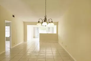 4345 Lucerne Villas Ln, Lake Worth, FL 33467 - Photo 7