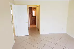 4345 Lucerne Villas Ln, Lake Worth, FL 33467 - Photo 11