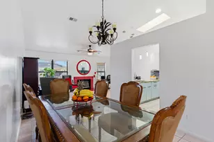 1370 SE Navajo Ln, Port Saint Lucie, FL 34983 - Photo 9