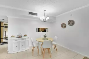 5220 Las Verdes Circle Circle, Delray Beach, FL 33484 - Photo 3