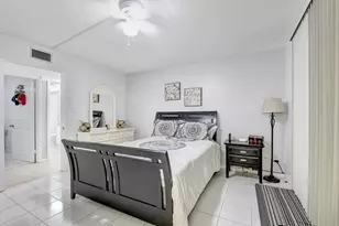 5220 Las Verdes Circle Circle, Delray Beach, FL 33484 - Photo 7