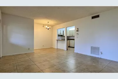 539 Shady Pine Way #B1, Greenacres, FL 33415 - Photo 5