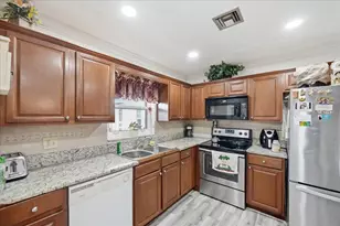 6531 SE Federal Hwy SE, Stuart, FL 34997 - Photo 7