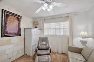 3524 Via Poinciana, Lake Worth, FL 33467 - Photo 21