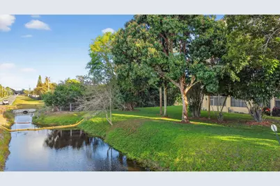 3524 Via Poinciana #303, Lake Worth, FL 33467 - Photo 7