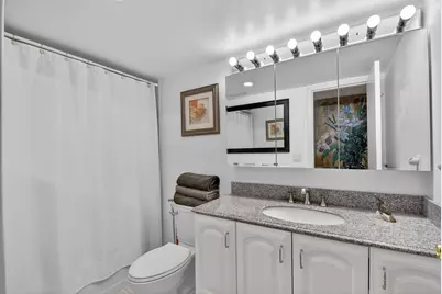 3524 Via Poinciana #303, Lake Worth, FL 33467 - Photo 19