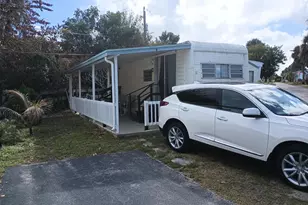 11 Pleasant View Dr, Jensen Beach, FL 34957 - Photo 13