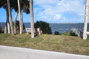 11 Pleasant View Dr, Jensen Beach, FL 34957 - Photo 25