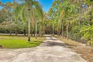 18290 127th Dr N, Jupiter, FL 33478 - Photo 9