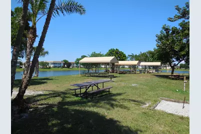 148 Cambridge G, West Palm Beach, FL 33417 - Photo 37