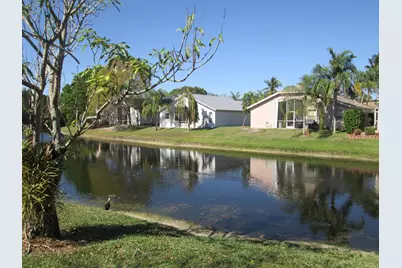 2866 Waters Edge Circle, Greenacres, FL 33413 - Photo 11