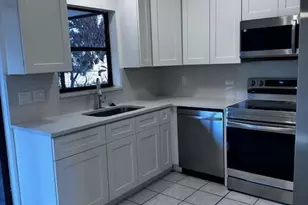 3245 SE Pinto St, Port Saint Lucie, FL 34984 - Photo 7